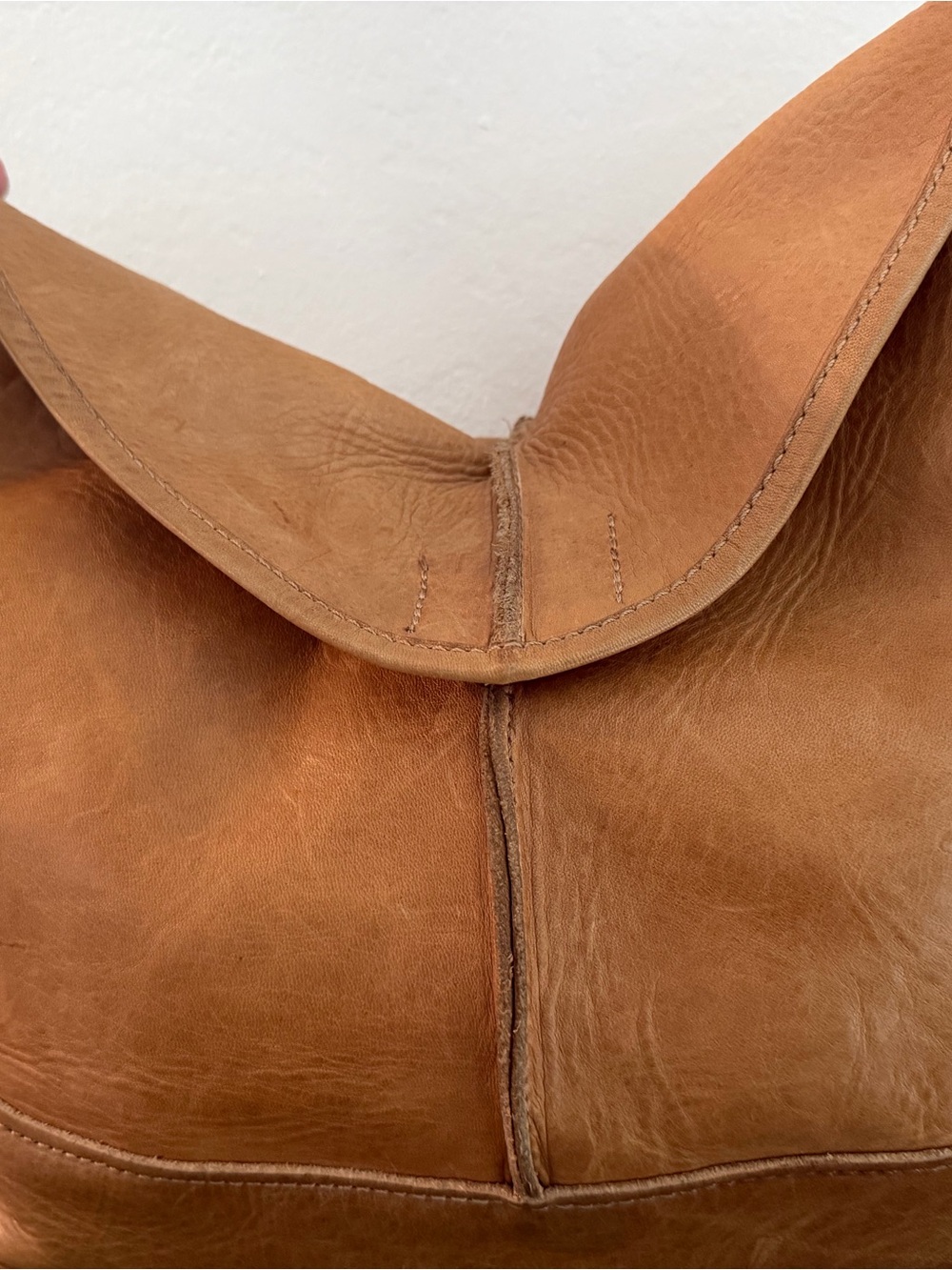 Frye Cara Hobo Cognac Brown Leather Hobo Bag - Picture 2 of 6